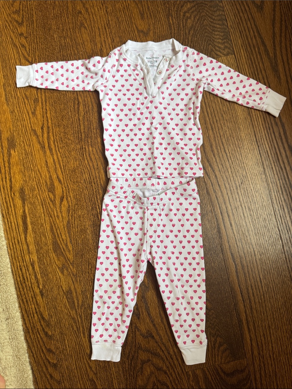Roller Rabbit White Pajama Set with Pink Hearts